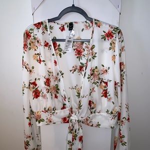 Windsor floral wrap top